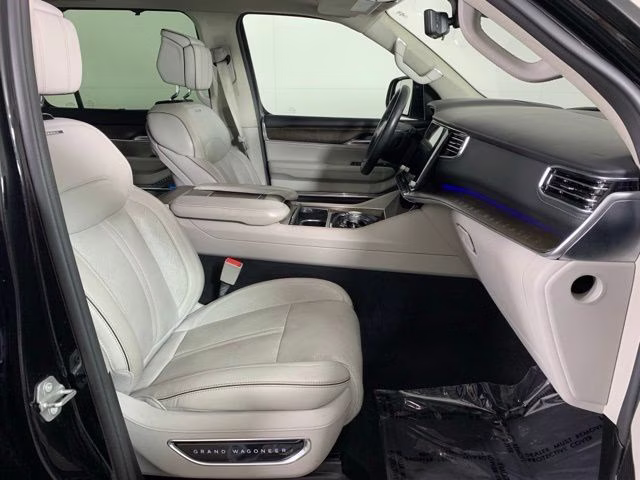 2023 Diamond Black Crystal Pearlcoat Jeep Grand Wagoneer Series II 4X4 SUV
