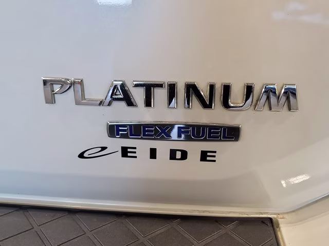 2015 Pearl White Nissan Armada Platinum 4X4 SUV