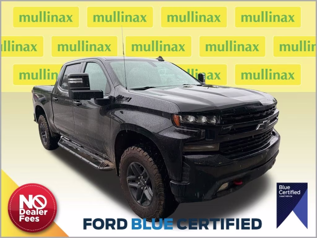 2021 Black Chevrolet Silverado 1500 LT Trail Boss 4X4 Truck