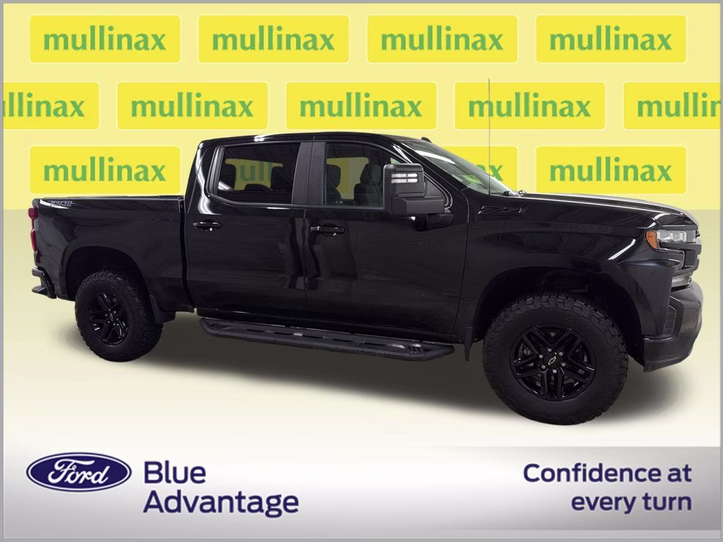 2021 Black Chevrolet Silverado 1500 LT Trail Boss 4X4 Truck