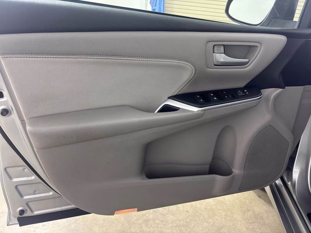 2017 Celestial Silver Metallic Toyota Camry XLE FWD Sedan