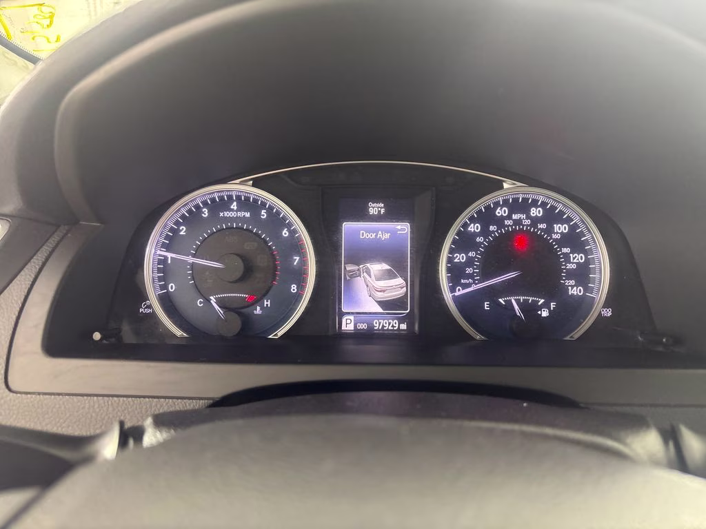 2017 Celestial Silver Metallic Toyota Camry XLE FWD Sedan