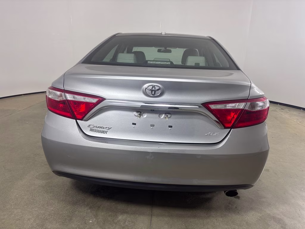 2017 Celestial Silver Metallic Toyota Camry XLE FWD Sedan