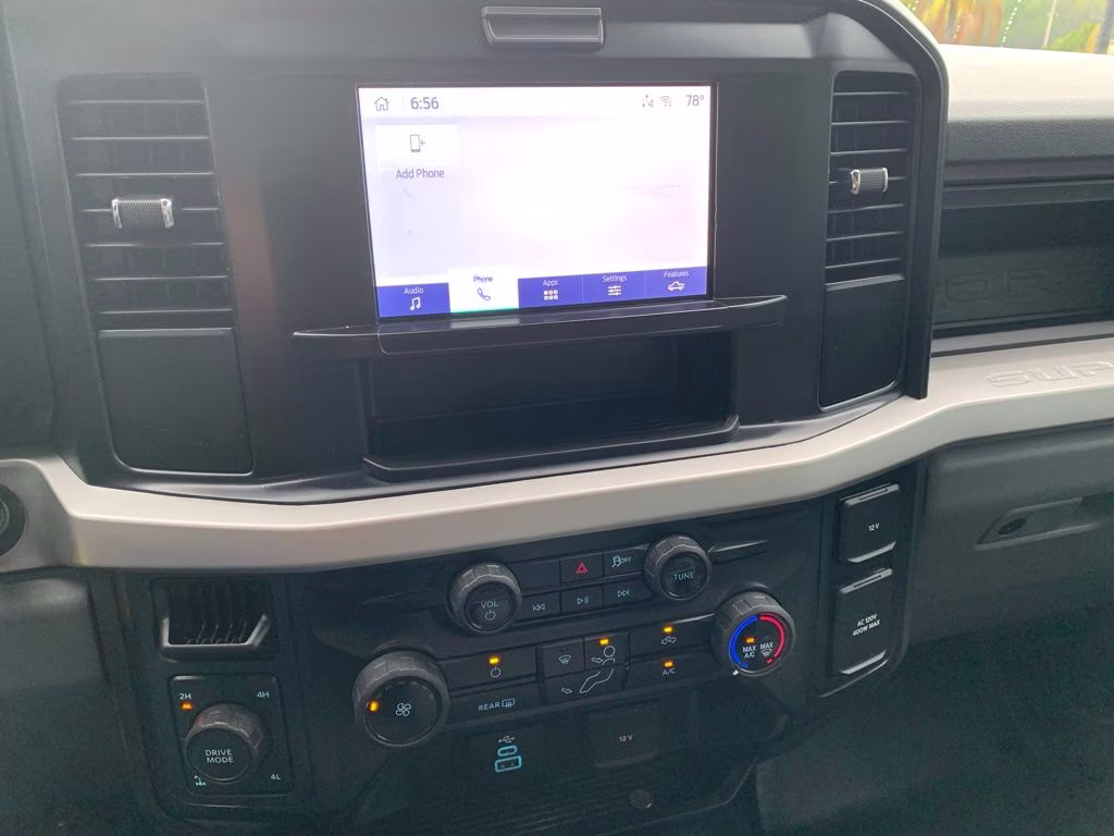 2025 Oxford White Ford Super Duty F-250 SRW XL 4X4 Truck