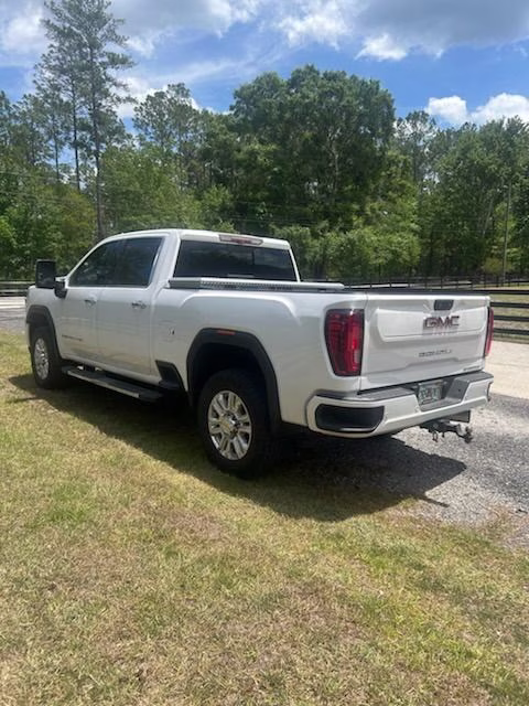 2020 White Frost GMC Sierra 2500HD Denali 4X4 Truck