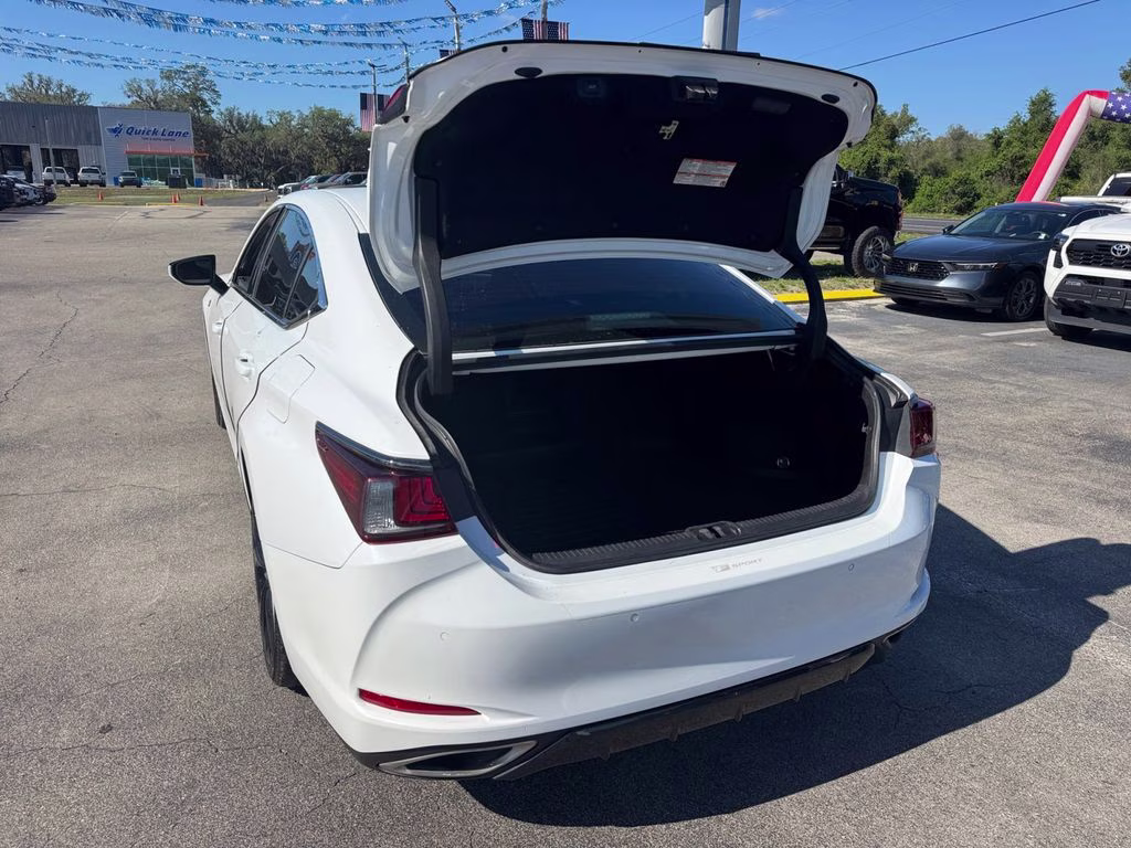 2022 Ultra White Lexus ES 350 F Sport FWD Sedan
