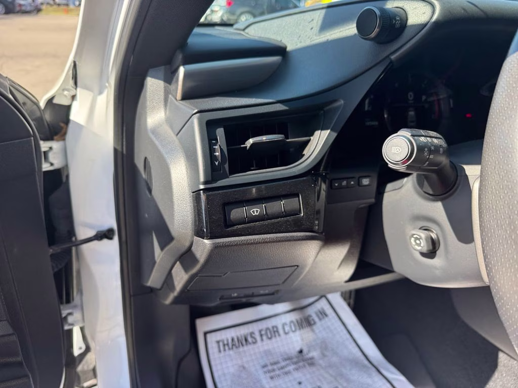 2022 Ultra White Lexus ES 350 F Sport FWD Sedan