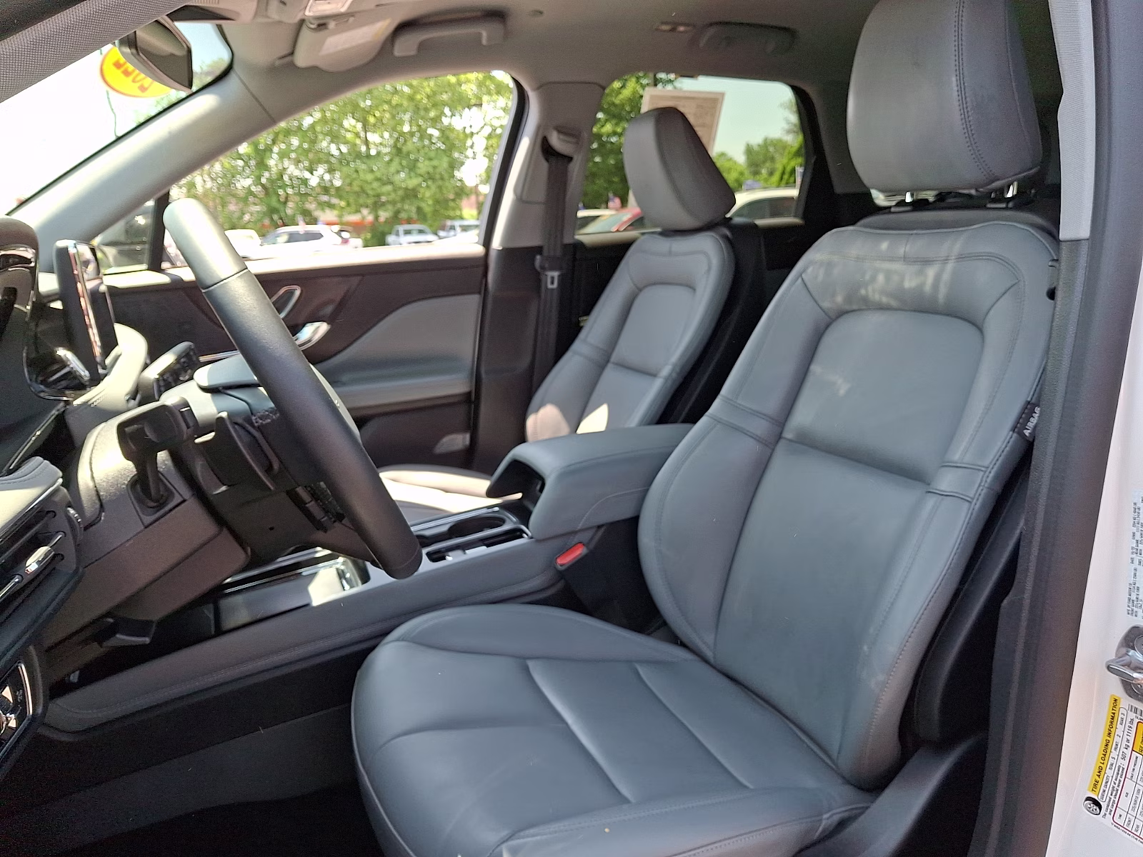 2022 Pristine White Metallic Tri-Coat - AZ Lincoln Corsair Standard FWD