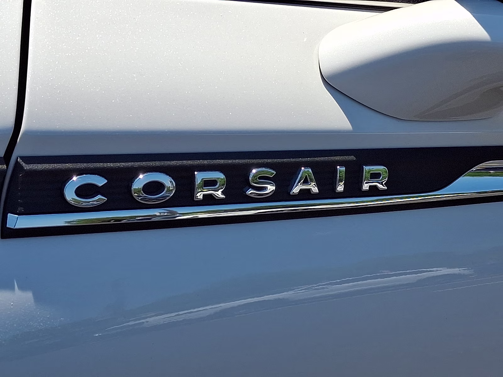 2022 Pristine White Metallic Tri-Coat - AZ Lincoln Corsair Standard FWD