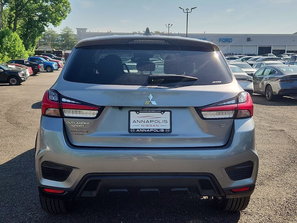 2024 Alloy Silver Metallic Mitsubishi Outlander Sport 2.0 SE 4X4 SUV