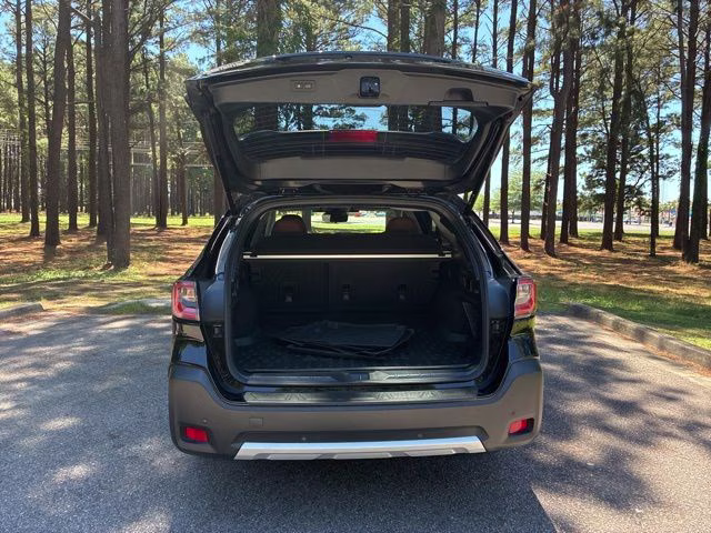 2024 Crystal Black Silica Subaru Outback Touring XT AWD SUV