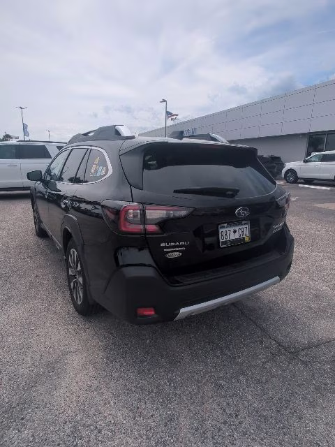2024 Crystal Black Silica Subaru Outback Touring XT AWD SUV