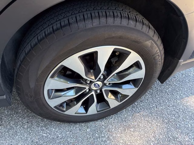 2024 Crystal Black Silica Subaru Outback Touring XT AWD SUV