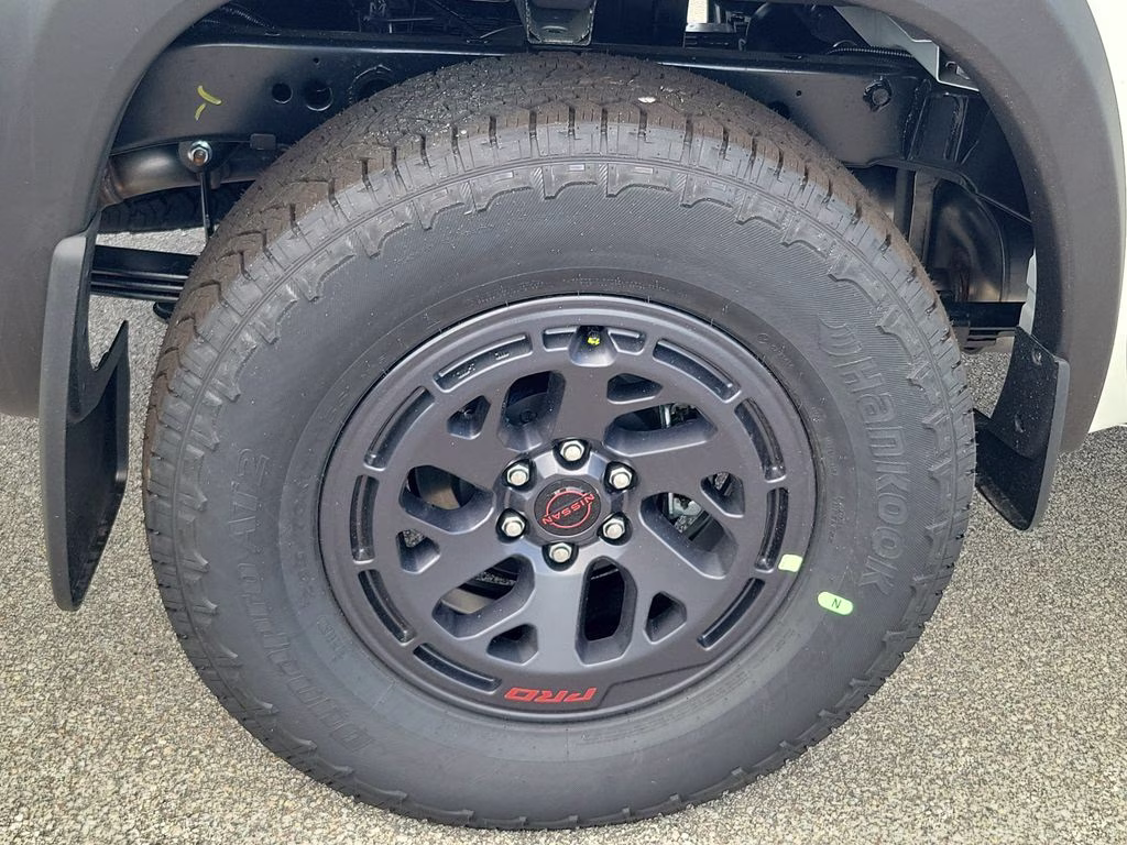 2026 Glacier White Nissan Frontier PRO-4X 4X4 Truck