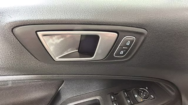 2020 White Ford EcoSport SE FWD SUV