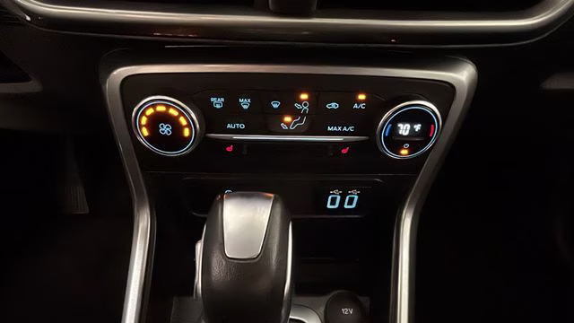 2020 White Ford EcoSport SE FWD SUV