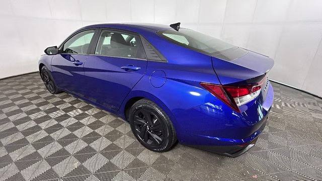 2023 Intense Blue Hyundai Elantra SEL FWD Sedan