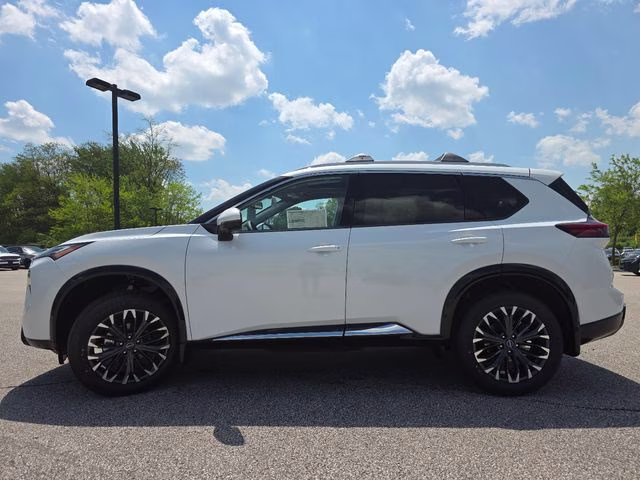 2026 Everest White Pearl Tricoat Nissan Rogue Platinum AWD SUV