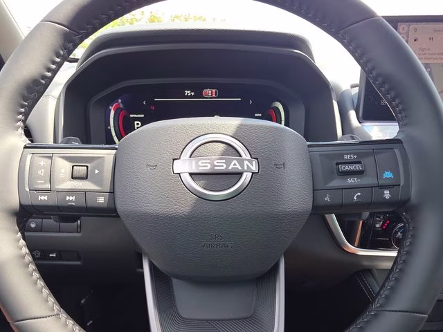 2026 Everest White Pearl Tricoat Nissan Rogue Platinum AWD SUV
