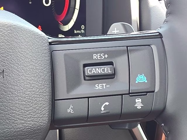 2026 Everest White Pearl Tricoat Nissan Rogue Platinum AWD SUV