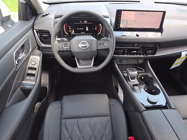 2026 Everest White Pearl Tricoat Nissan Rogue Platinum AWD SUV