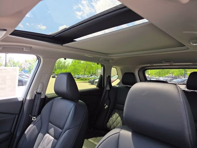 2026 Everest White Pearl Tricoat Nissan Rogue Platinum AWD SUV