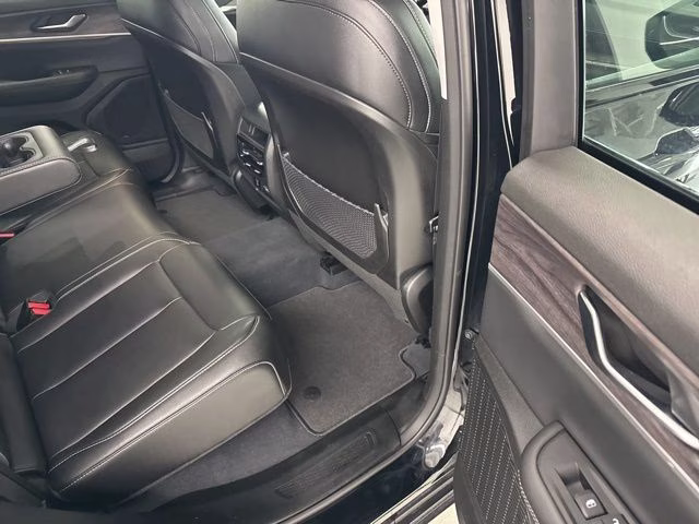 2023 Diamond Black Crystal Pearlcoat Jeep Grand Cherokee Limited 4X4 SUV