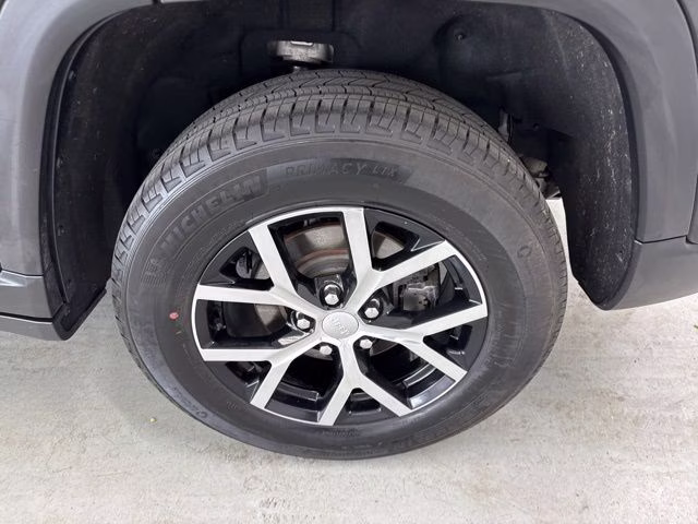 2023 Diamond Black Crystal Pearlcoat Jeep Grand Cherokee Limited 4X4 SUV