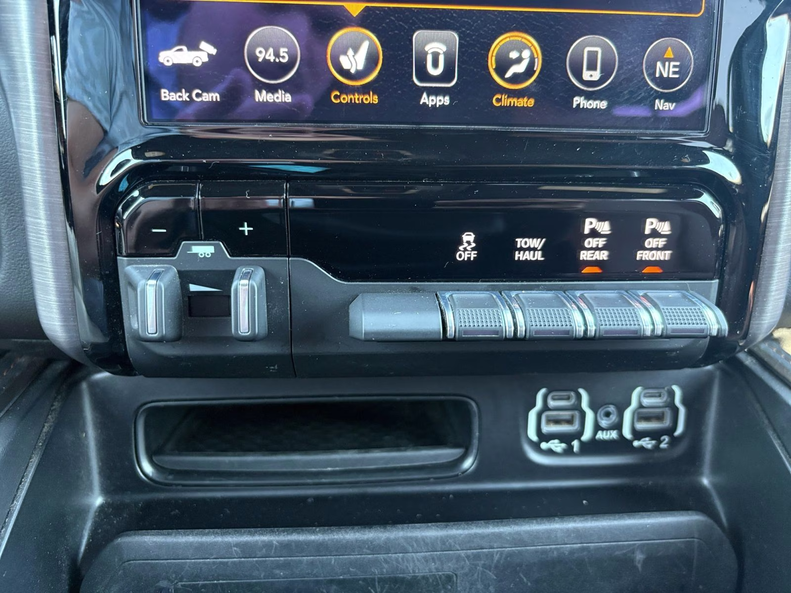 2020 Delmonico Red Pearlcoat Ram 1500 Limited 4X4 Truck
