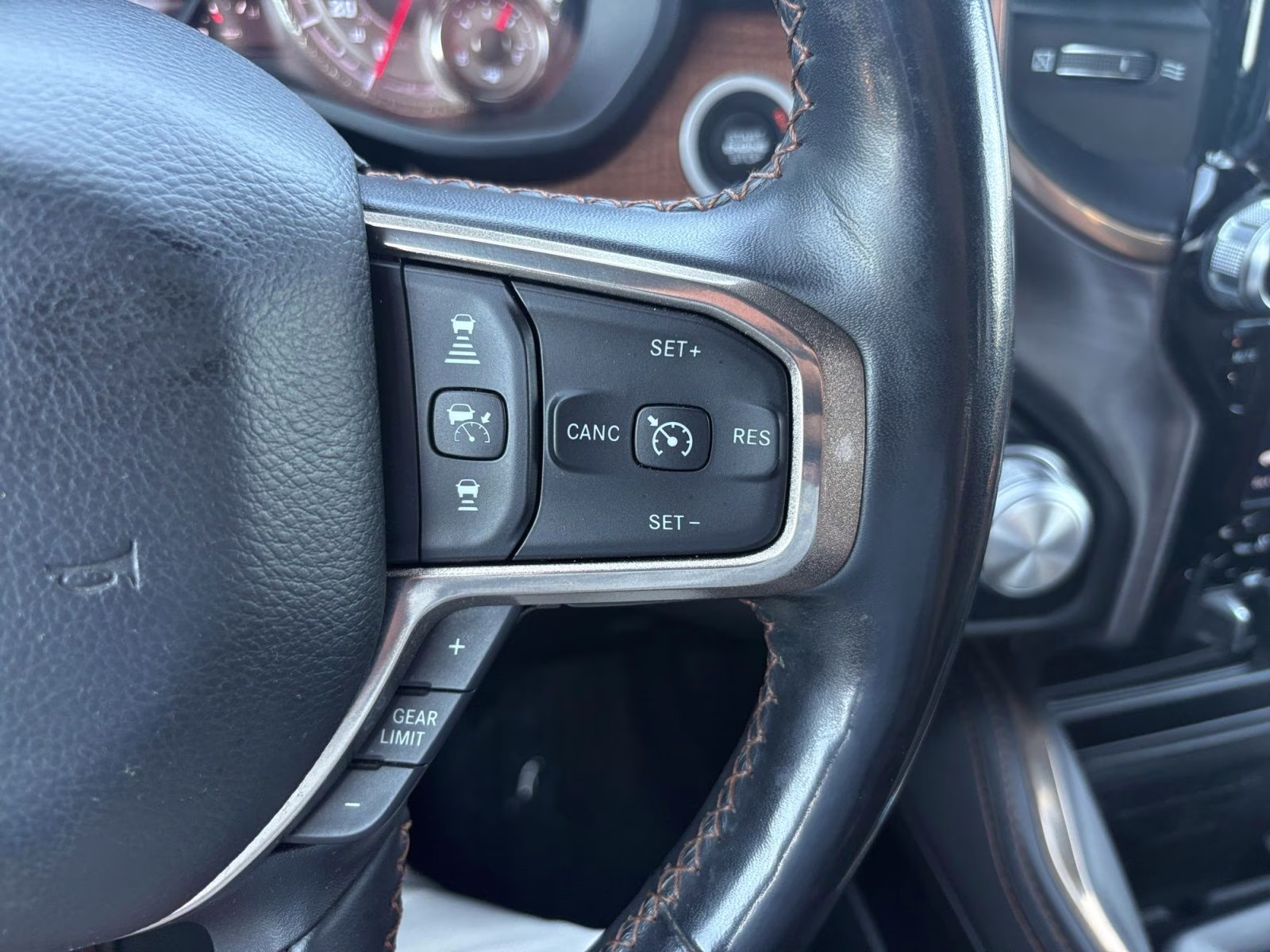 2020 Delmonico Red Pearlcoat Ram 1500 Limited 4X4 Truck