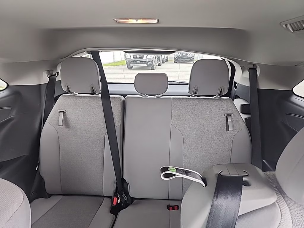 2026 white Toyota Sienna LE FWD Van