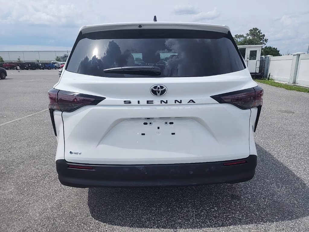 2026 white Toyota Sienna LE FWD Van