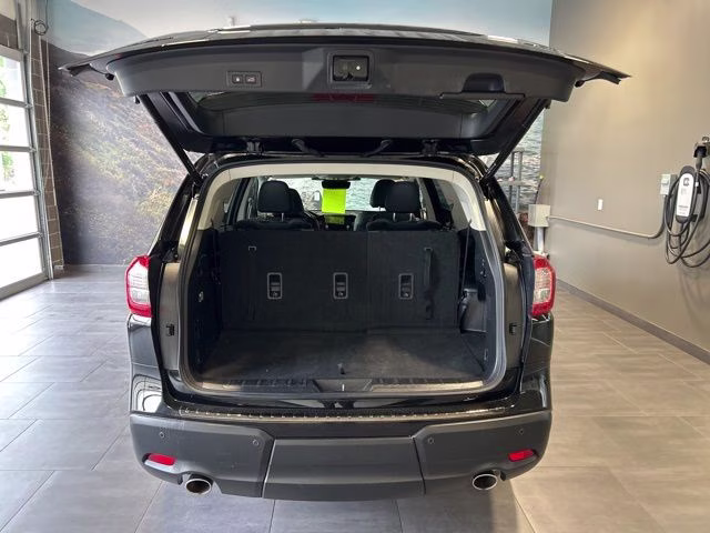 2023 Crystal Black Silica Subaru Ascent Onyx Edition AWD SUV