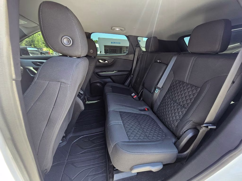 2022 Summit White Chevrolet Blazer LT FWD SUV
