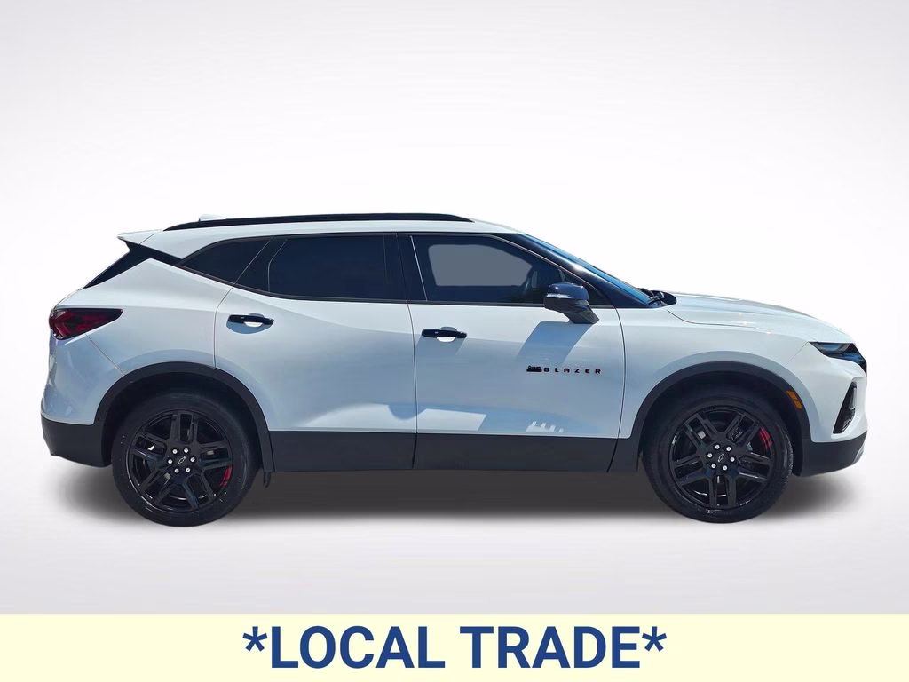 2022 Summit White Chevrolet Blazer LT FWD SUV