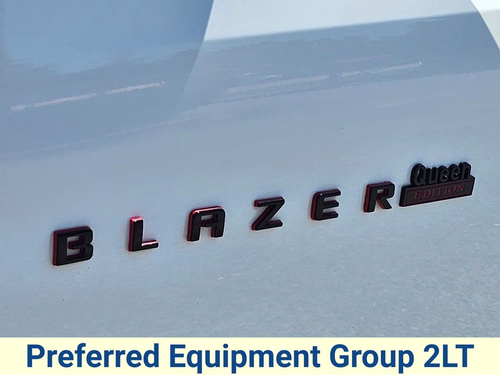 2022 Summit White Chevrolet Blazer LT FWD SUV