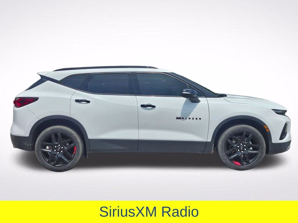 2022 Summit White Chevrolet Blazer LT FWD SUV