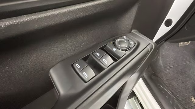 2019 Summit White Chevrolet Silverado 1500 Custom 4X4 Truck