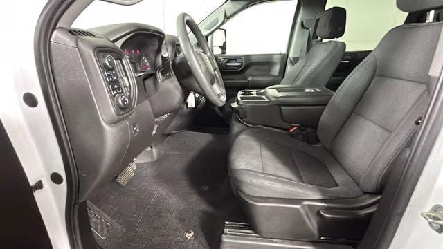 2019 Summit White Chevrolet Silverado 1500 Custom 4X4 Truck