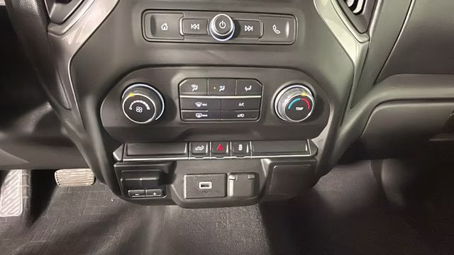2019 Summit White Chevrolet Silverado 1500 Custom 4X4 Truck