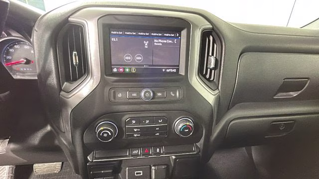 2019 Summit White Chevrolet Silverado 1500 Custom 4X4 Truck