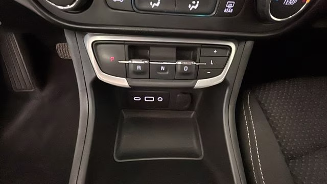2022 Summit White GMC Terrain SLE AWD SUV