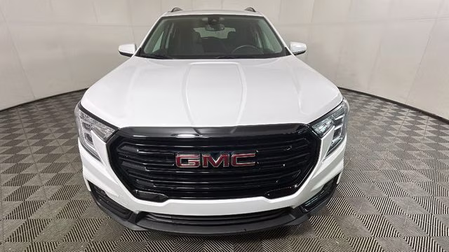2022 Summit White GMC Terrain SLE AWD SUV