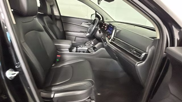 2024 Ebony Black Kia Sportage EX AWD SUV