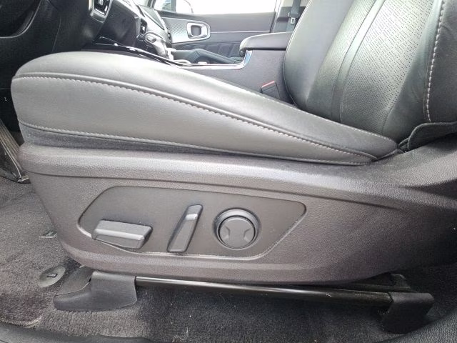 2022 Glacial White Pearl Kia Sorento SX AWD SUV