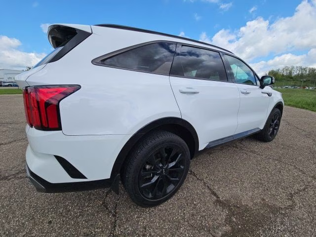 2022 Glacial White Pearl Kia Sorento SX AWD SUV