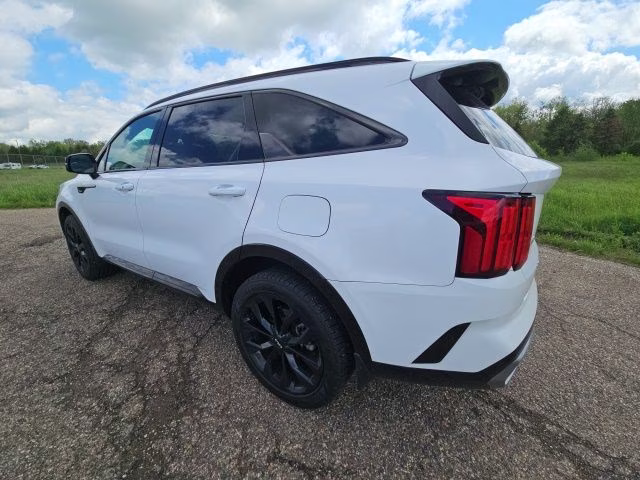 2022 Glacial White Pearl Kia Sorento SX AWD SUV