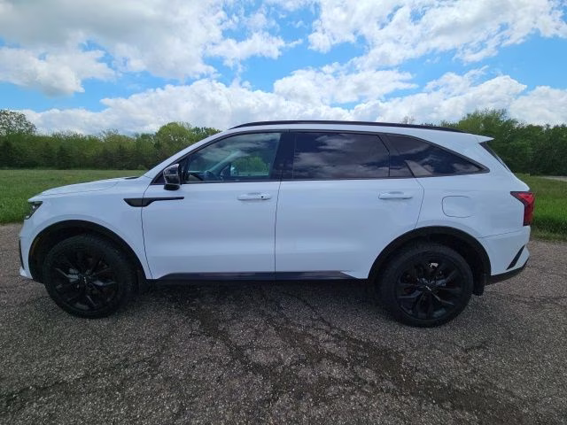 2022 Glacial White Pearl Kia Sorento SX AWD SUV