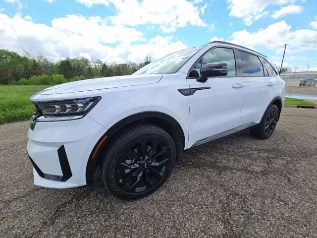2022 Glacial White Pearl Kia Sorento SX AWD SUV