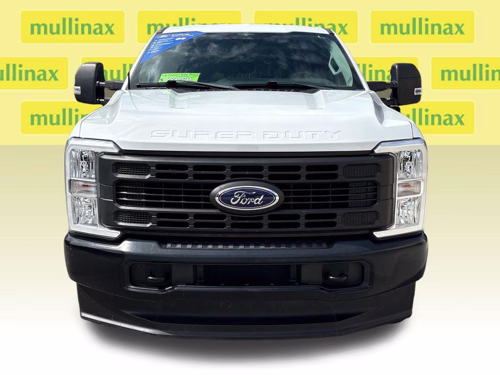 2023 Oxford White Ford Super Duty F-350 SRW XL 4X4 Truck
